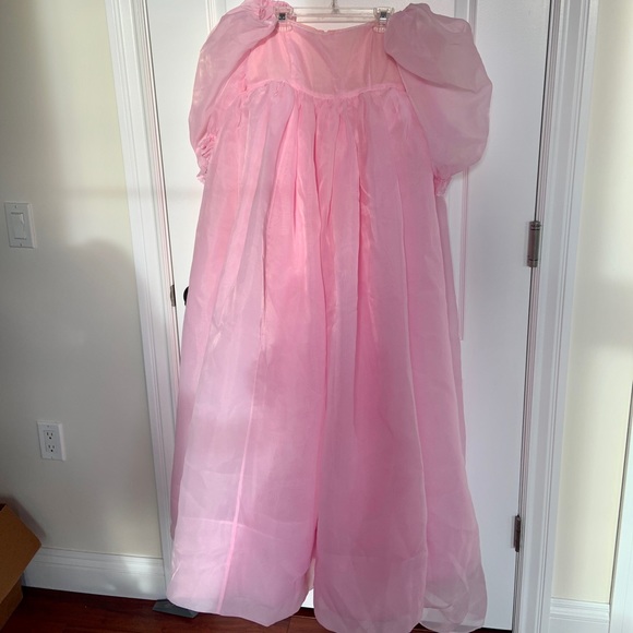 Selkie Angel Delight puff gown, size small with tags - Picture 2 of 9